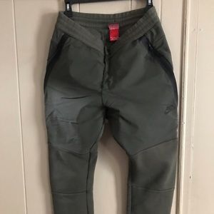 Nike Tech Fleece 2 Men’s Tapered Cargo Sweatpants
